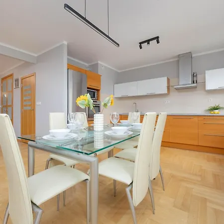 Wooden Zytnia In With Parking By Renters Apartmán *
