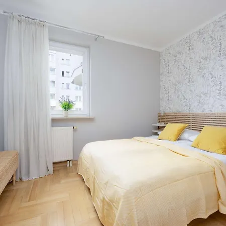 Wooden Zytnia In With Parking By Renters *