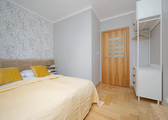 Wooden Zytnia In With Parking By Renters *